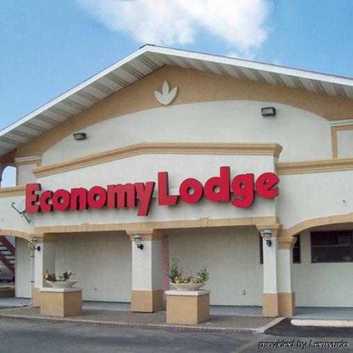 Economy Lodge Texas City Refinery Exterior photo